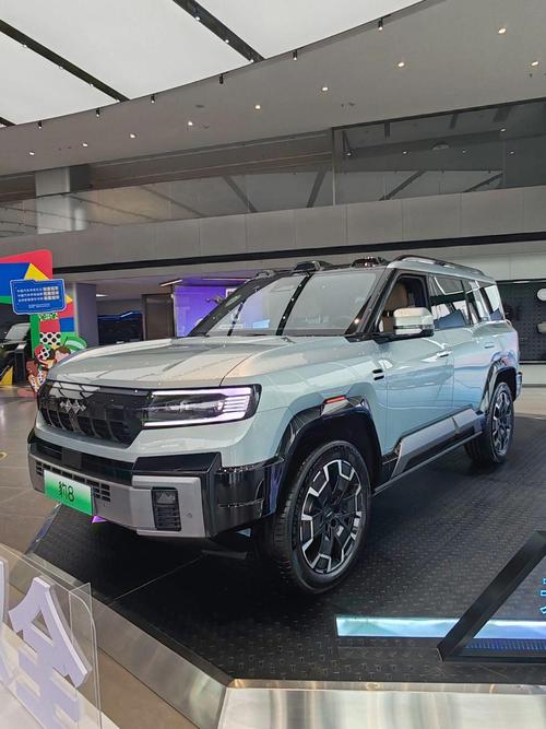 深圳177比亚迪方程豹硬派越野的爆款，英菲尼迪35周年与你共成长